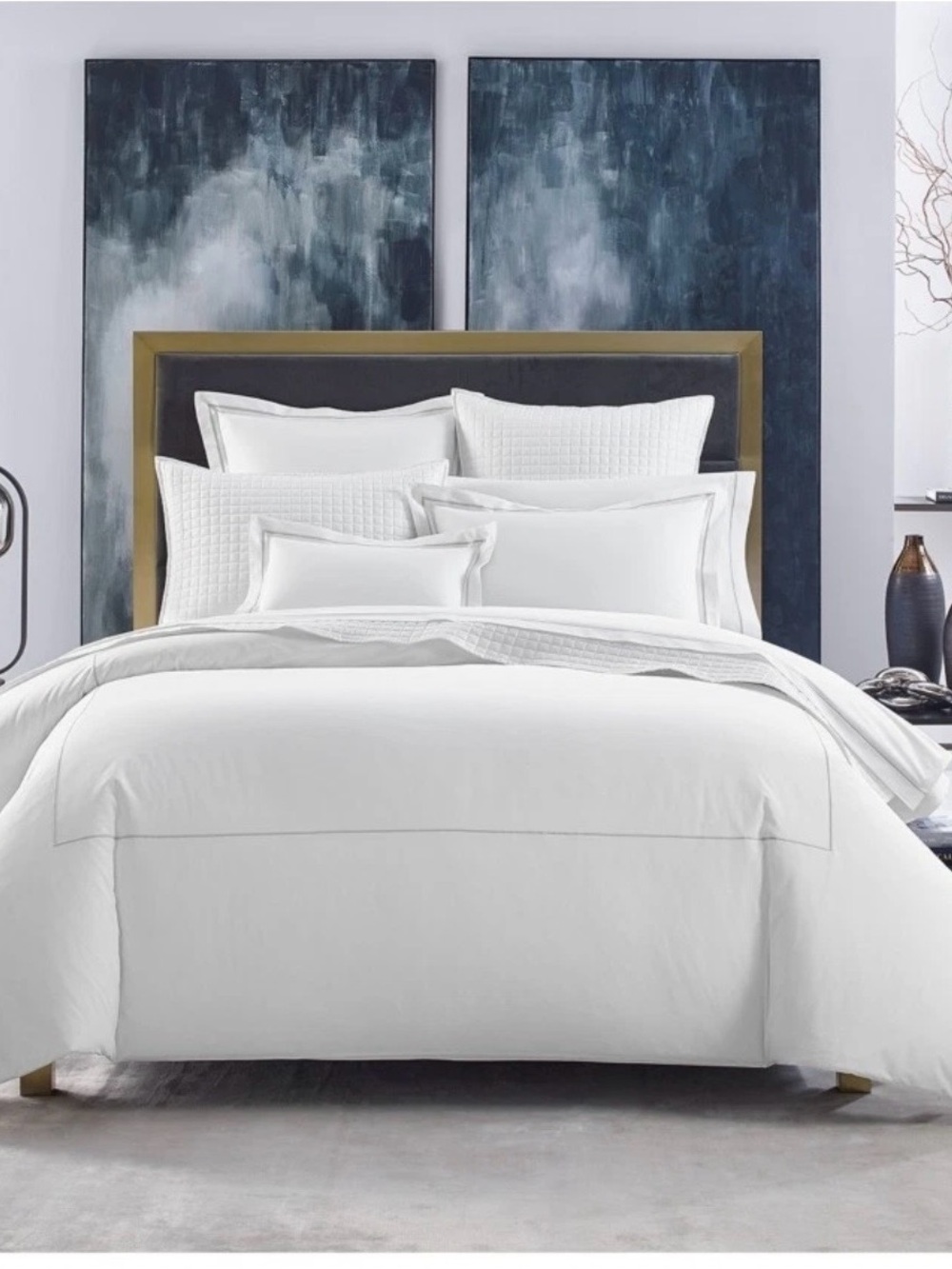 Hotel Collection White Luxury Comforter Set.Italian Petcale100% cotton.
